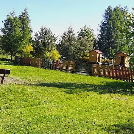 Stanica Pod Zadzierna Letniskowe مكان تخييم لوبافكا