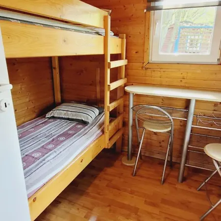 Stanica Pod Zadzierna Letniskowe *