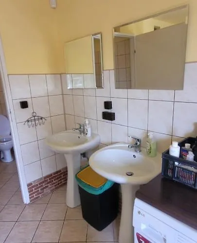 Stanica Pod Zadzierna Letniskowe مكان تخييم لوبافكا