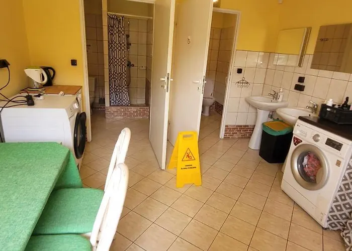 Stanica Pod Zadzierna Letniskowe