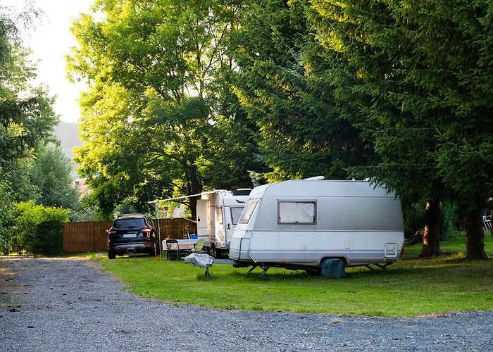Kemping Stanica Pod Zadzierna Letniskowe *