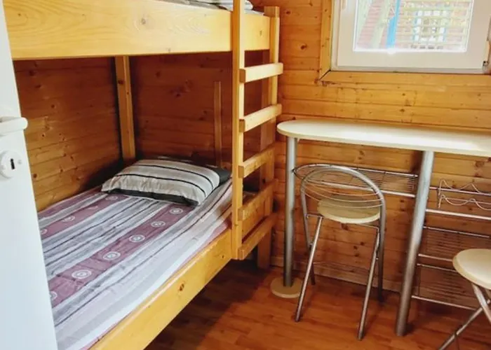 Stanica Pod Zadzierna Letniskowe *